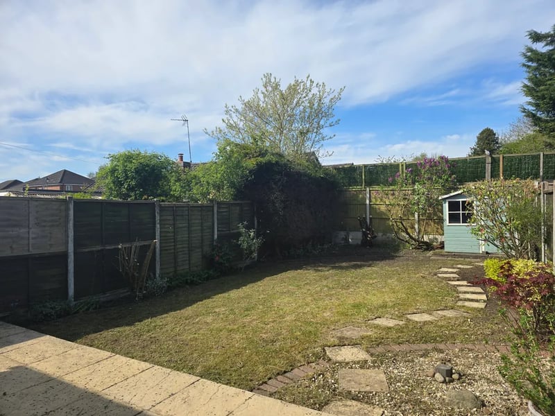 Garden clearance and rubbish removal completed by M&J Gardens in Derby
